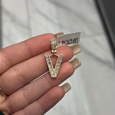 ‘V’ Initial Diamond Pendant